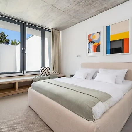Luxury 5-bedroom Altabianca With A Heated Pool, Finnish Sauna, An Outdoor Cinema, 50m From The * San Pietro di Brazza